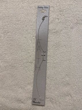 NWT Sterling Silver 925 Faith Cross Bracelet - Silver